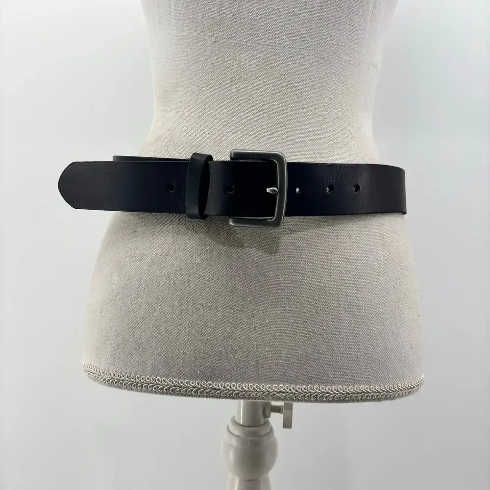 American Eagle Men's Size 30 Black Genuine Leather Casual Belt